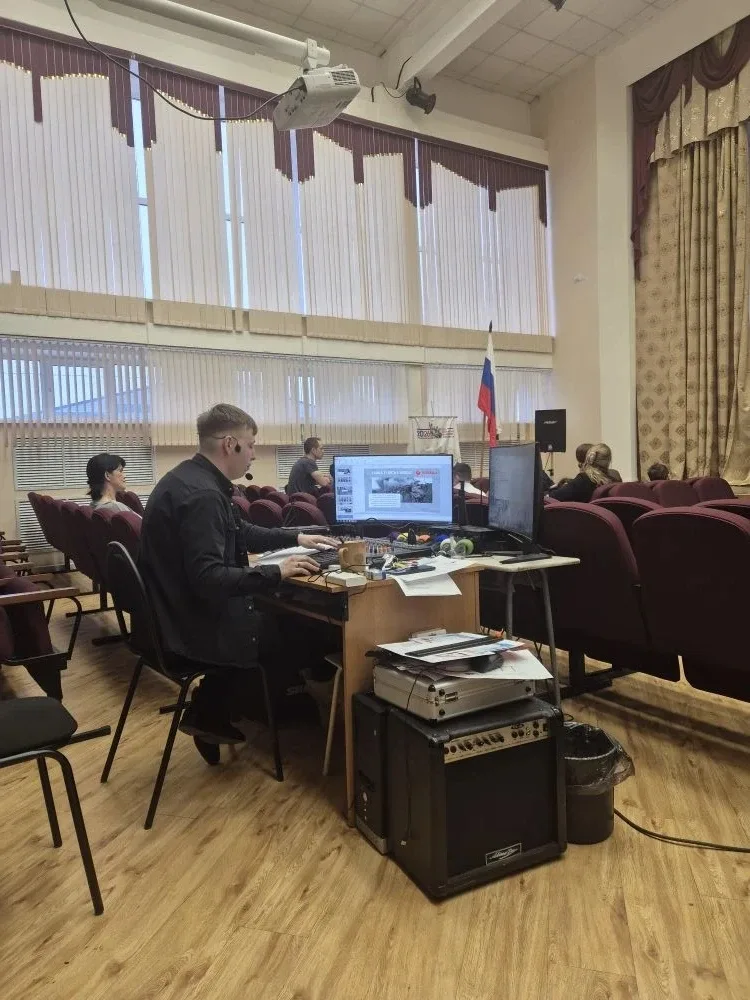🇷🇺 Семейный квиз «О героях былых времён» в нашей гимназии  Сегодня, 5 мая 2026 года, в стенах нашей 