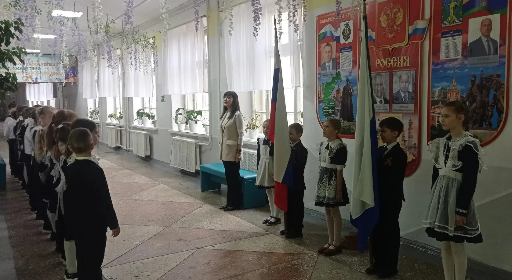 🗣 РАЗГОВОРЫ О ВАЖНОМ  Ученики дежурного 2Г и 5М класса заступили сегодня на пост для исполнения риту