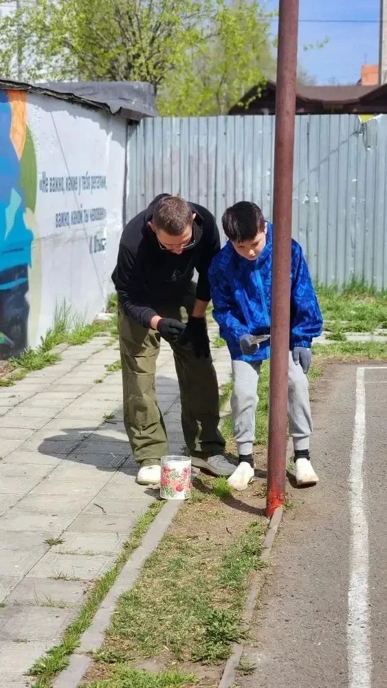 Дело не в граблях, а в единстве! ❤️  Сегодня на территории начальной школы нашего Центра образования