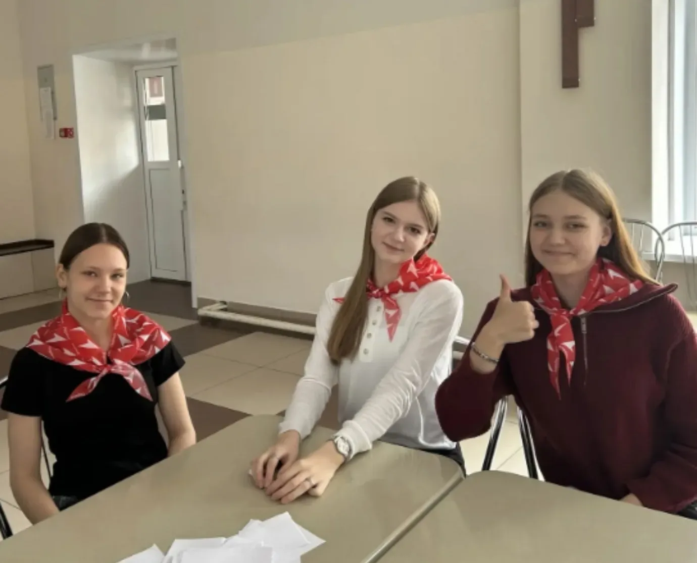 🇷🇺 ДЕНЬ ДЕТСКИХ ОБЩЕСТВЕННЫХ ОРГАНИЗАЦИЙ РОССИИ 🇷🇺  🙋‍♀️🙋‍♂️ Сегодня для учеников 8 классов нашей шк