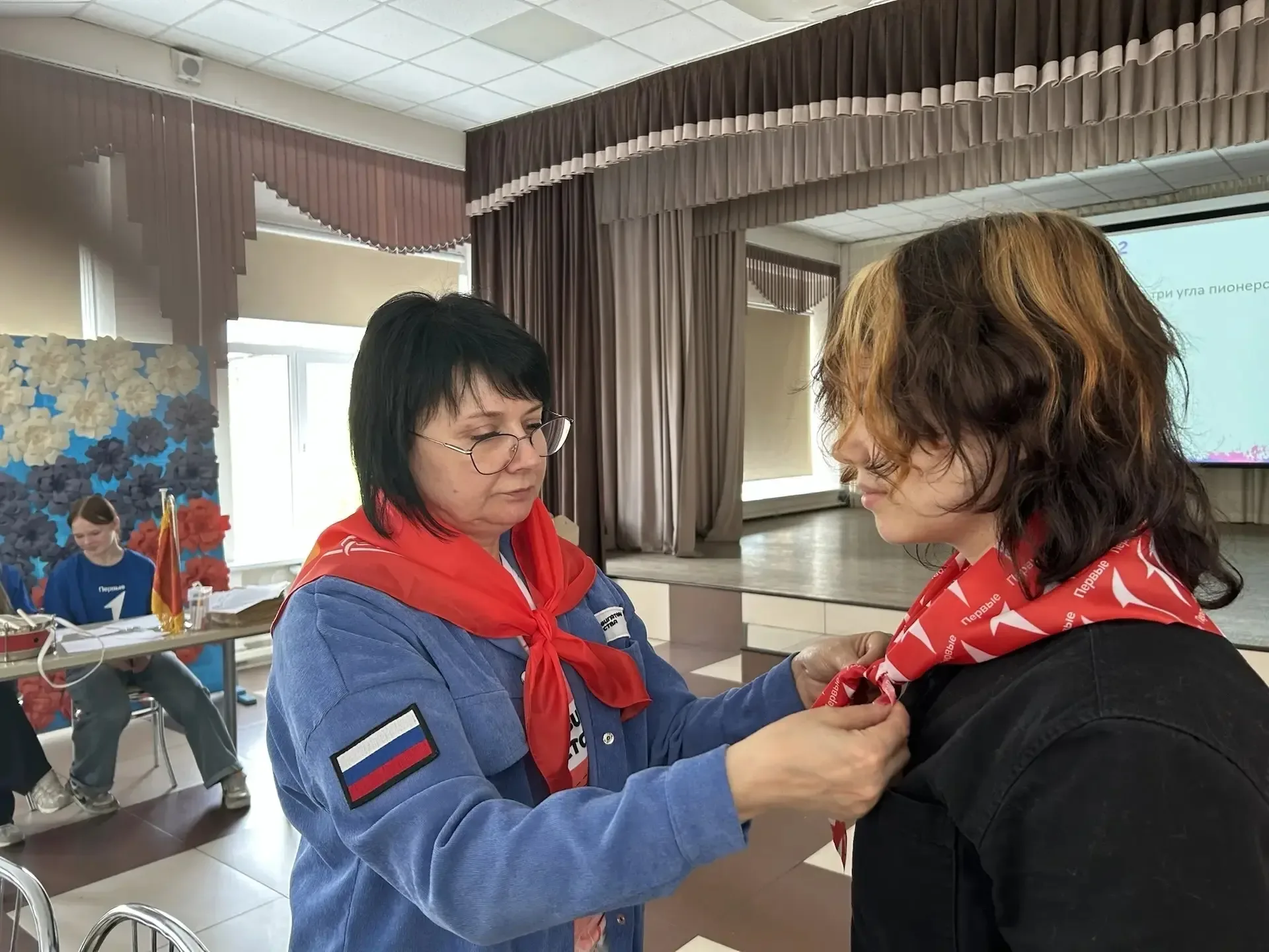 🇷🇺 ДЕНЬ ДЕТСКИХ ОБЩЕСТВЕННЫХ ОРГАНИЗАЦИЙ РОССИИ 🇷🇺  🙋‍♀️🙋‍♂️ Сегодня для учеников 8 классов нашей шк