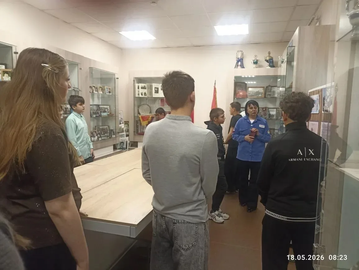 🌍 С Международным днём музеев!  Сегодня, 18 мая, наш школьный музей распахнул свои двери для ребят 7