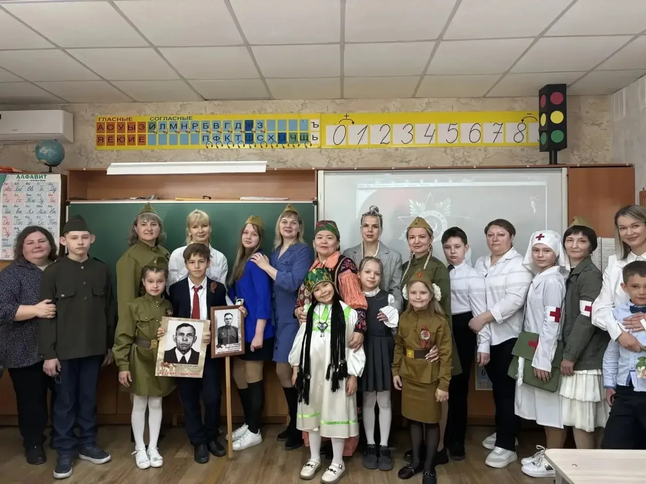 На базе МБОУ "Гимназия" состоялся региональный интеллектуальный фестиваль "Под парусом весны", где р