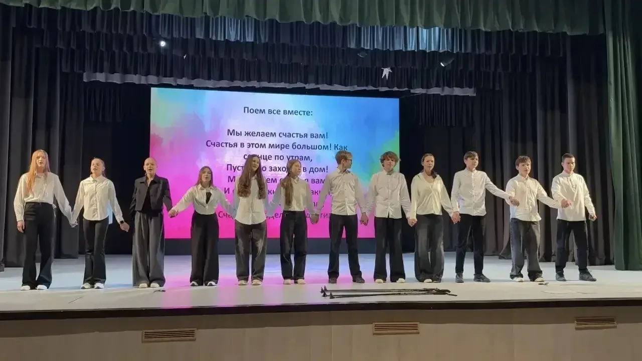 Будь здоров - Ориентиры жизни!  В этом учебном году 15 классов из школ и лицеев нашего города подали