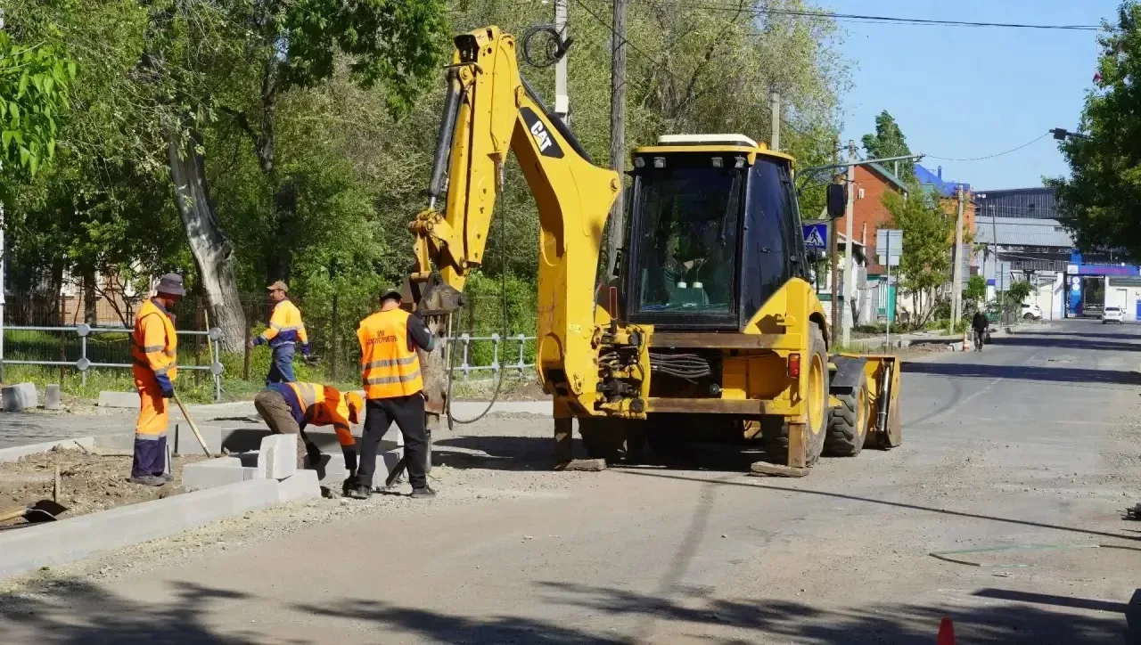 🛣Жителям Оренбурга рассказали, где идут дорожные работы    #Про_Общество    В областном центре продо