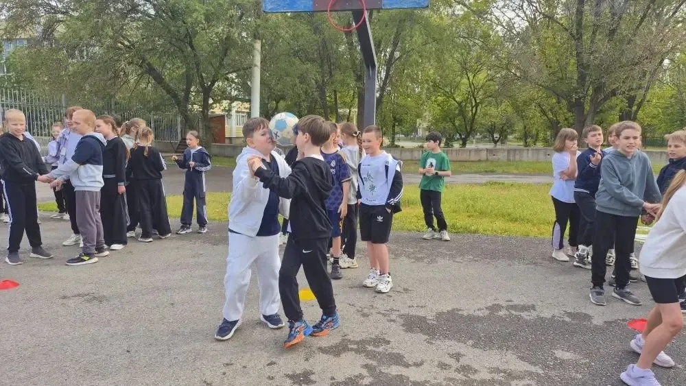 Сегодня в МБОУ СШ № 5 прошло замечательное мероприятие, посвящённое Дню здоровья. В этом мероприятии