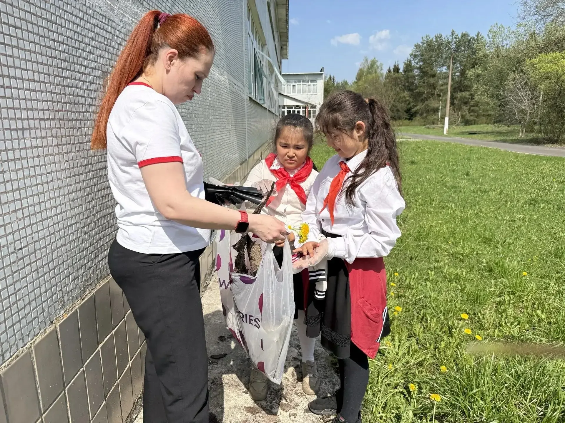 📸 7мая. 3К.  🧹 Майский трудовой десант. Никакой лени — только командный дух и улыбки.     #Образован