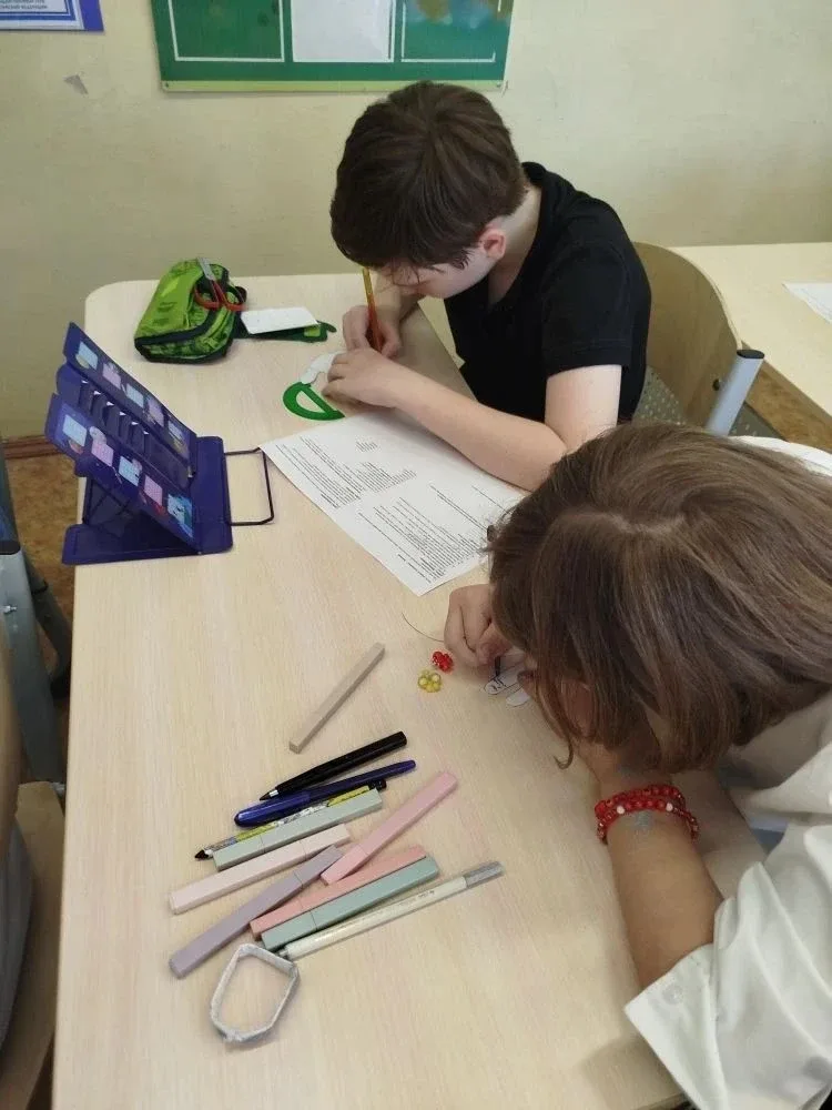 Открытый классный час в 5 "Б" классе.  #ПоддержкасФронта #СолдатамПобеды #ВместеМыСила #ОбразованиеП