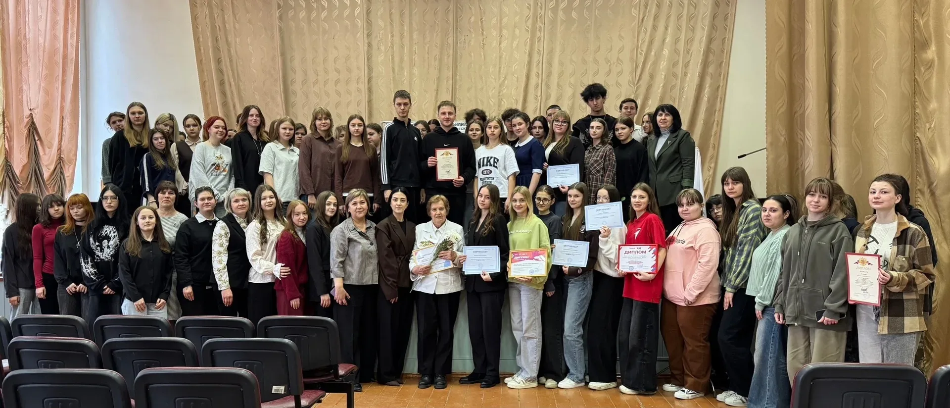 ✨Наш труд – наш старт: встреча с легендой Бутурлиновского района!🇷🇺  🤗Друзья, мы с гордостью делимся