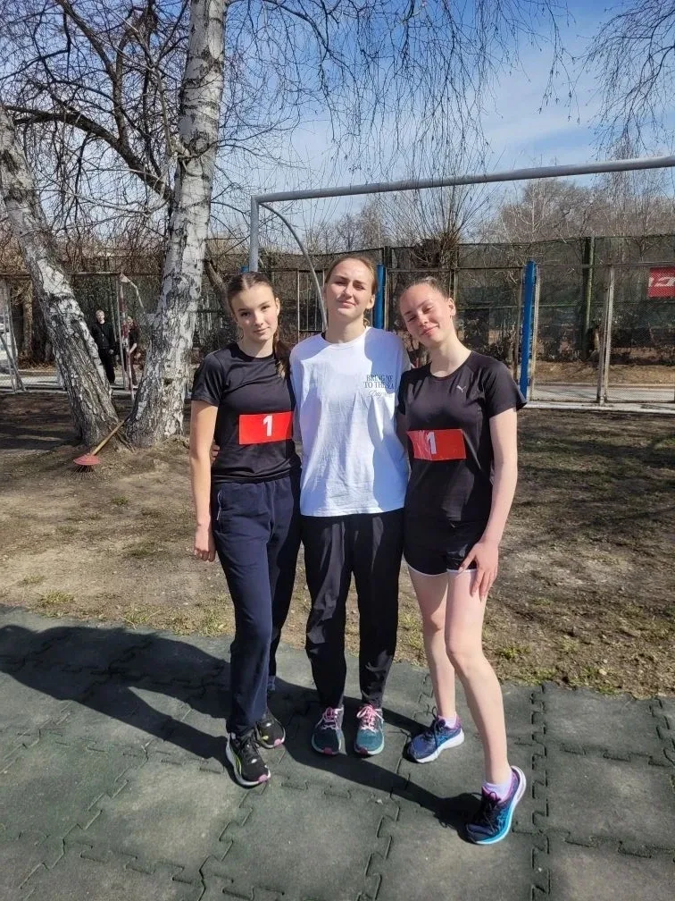 🏃‍♂️ЭСТАФЕТА ПАМЯТИ🏆  Поздравляем сборную команду гимназии с III местом в 49-й легкоатлетической эст