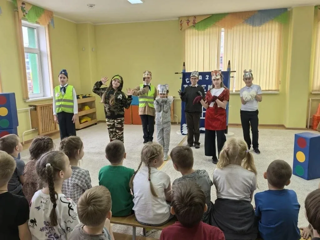 ФЕСТИВАЛЬ ЮНЫХ ПЕШЕХОД ПРОДОЛЖАЕТСЯ!                                         Наши ребята из отряда ю