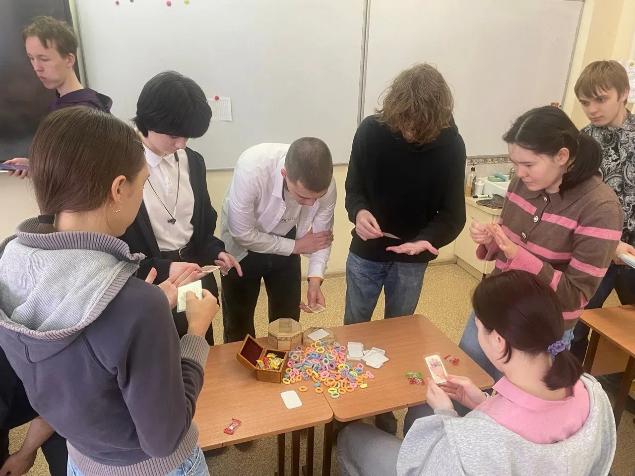 #НовостиКафедры  У 7 «Миф» и 6 «Допрофиля» случилось погружение в советское детство — игры на клетча