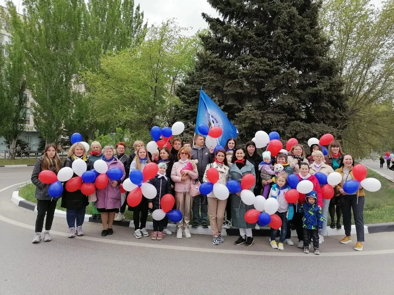 #МойСтарт 🇷🇺🎈 1 Мая - Праздник Весны и Труда! 🌷  Этот замечательный праздник уже больше 130 лет дари