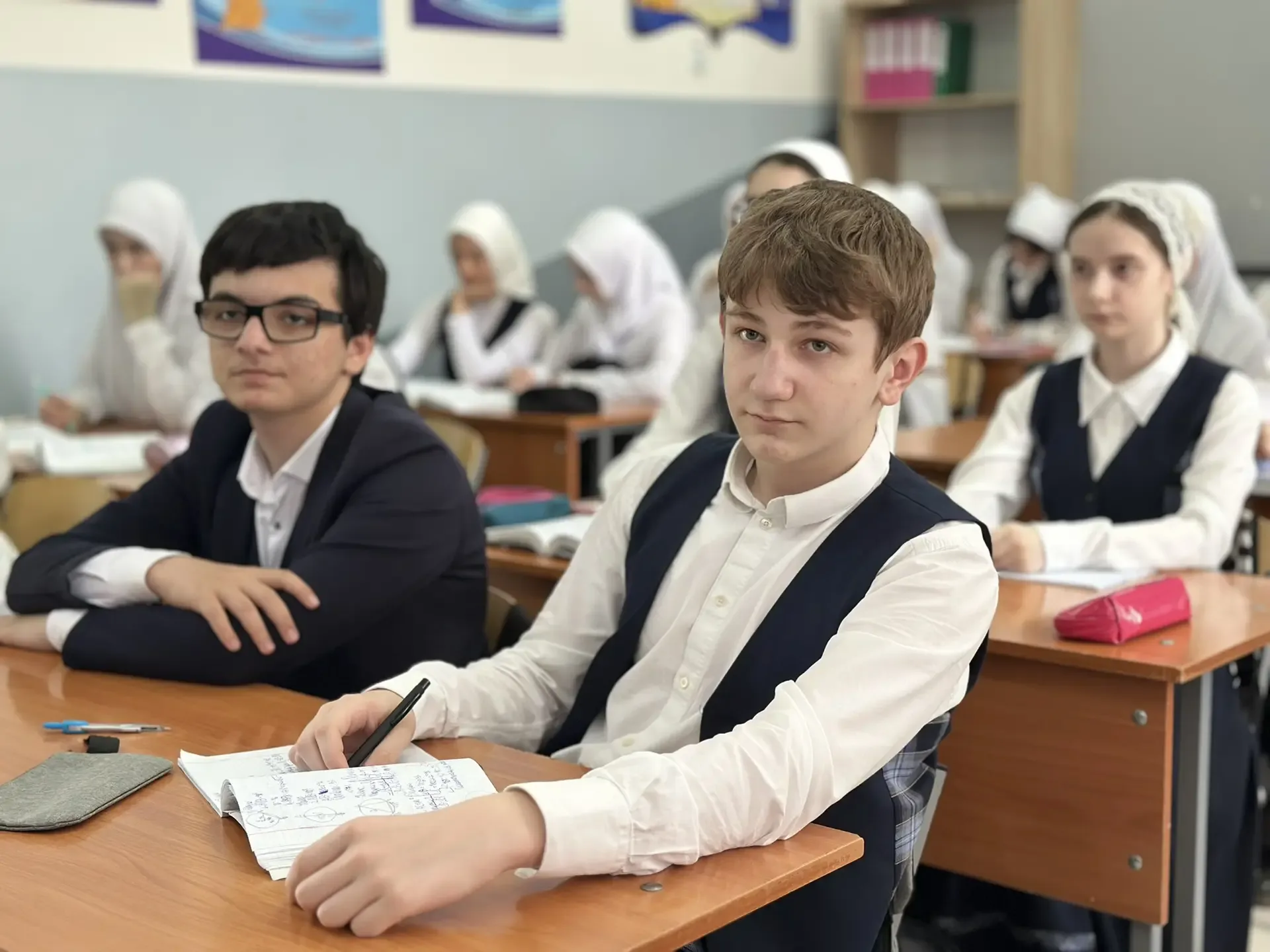 В 8 «А» классе нашей школы были проведены профилактические мероприятия на тему: «О соблюдении правил