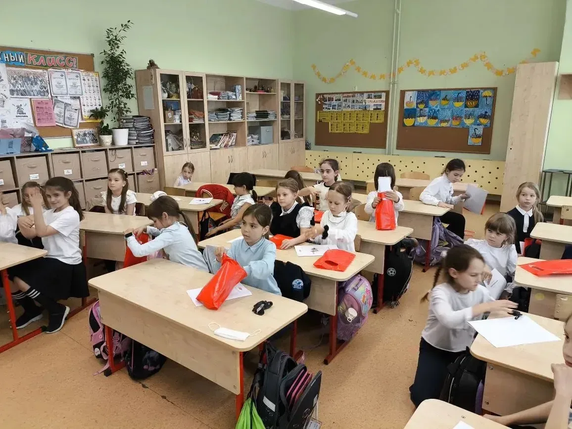 🏠 Тренинг «Один дома» — когда ты один, ты не один  15 мая в 1 «Б» классе прошёл необычный и очень ва