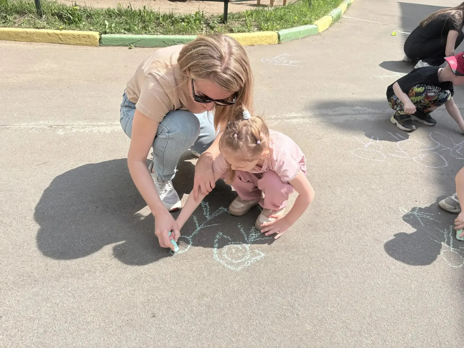 ☀ДЕНЬ СЕМЕЙ☀️  ✨ Сегодня в нашем детском саду  царила праздничная  атмосфера — мы отмечали День семе