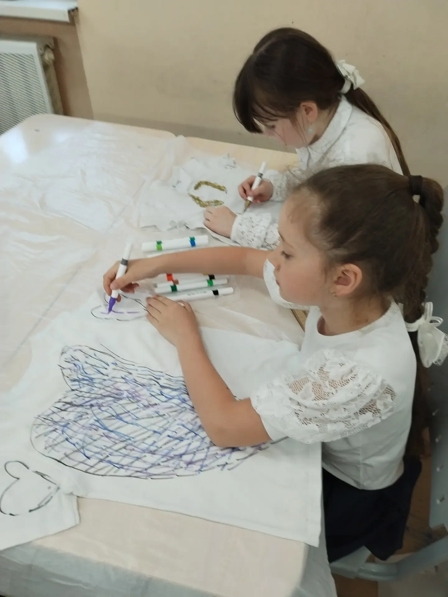 🎉 "Первый класс: финал с улыбкой"   В УК 3 прошёл настоящий праздник — торжественное окончание 1 кла