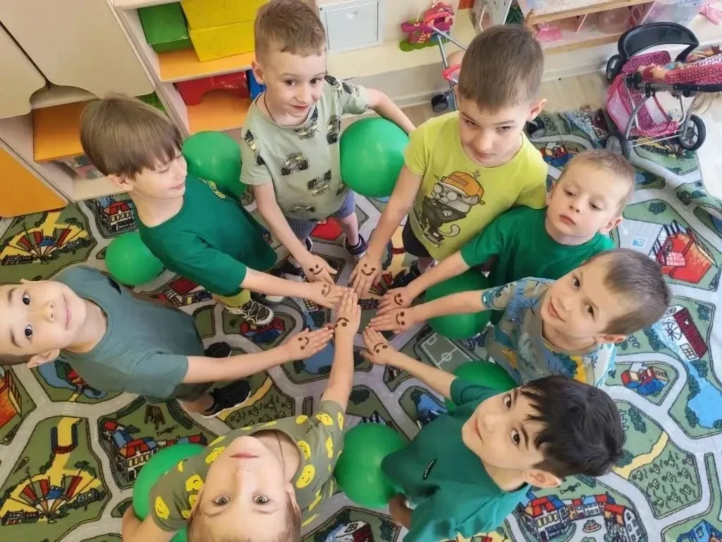 🎉Разноцветный марафон у дошкольников   В старшей группе дошкольного отделения прошла настоящая феери