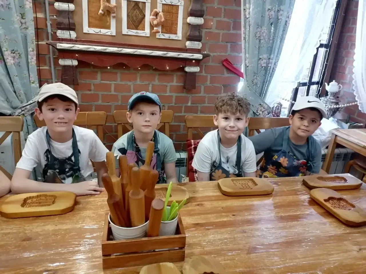 🍪 Путешествие в сладкую сказку: наши обучающиеся— тульские пряничных дел мастера!  Сегодня ученики 1