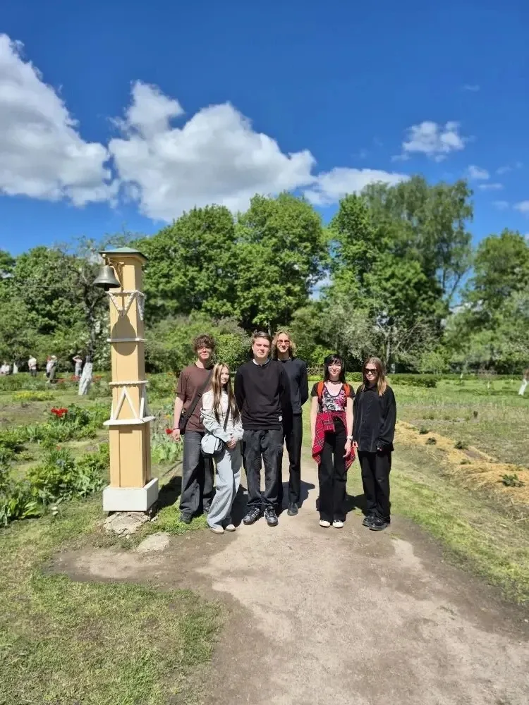 ✨ Мы побывали в Мелихово — в гостях у Антона Павловича Чехова! ✨  «Приезжайте ко мне в Мелихово в ма