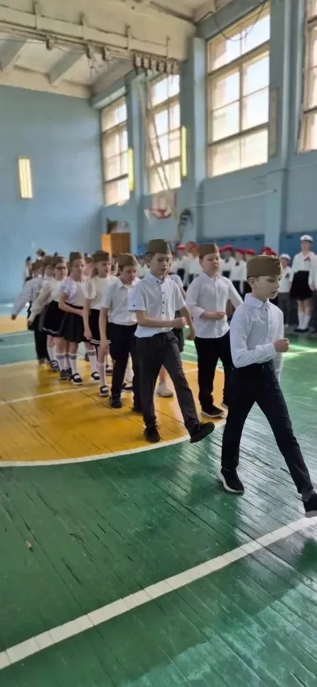 🎖️ «Смотр строя и песни»: гордость, дисциплина, единство! 🎖️  На этой неделе в нашей школе с большим