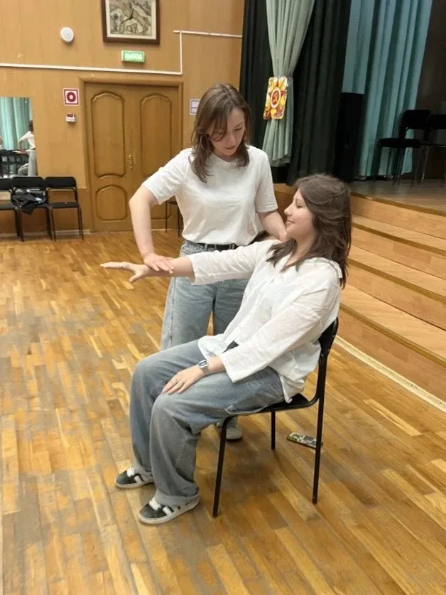 Заглянем прямо в мозг!  👩‍⚕️ В гости к медицинским классам нашей школы приехал психолог Рыжова Елена