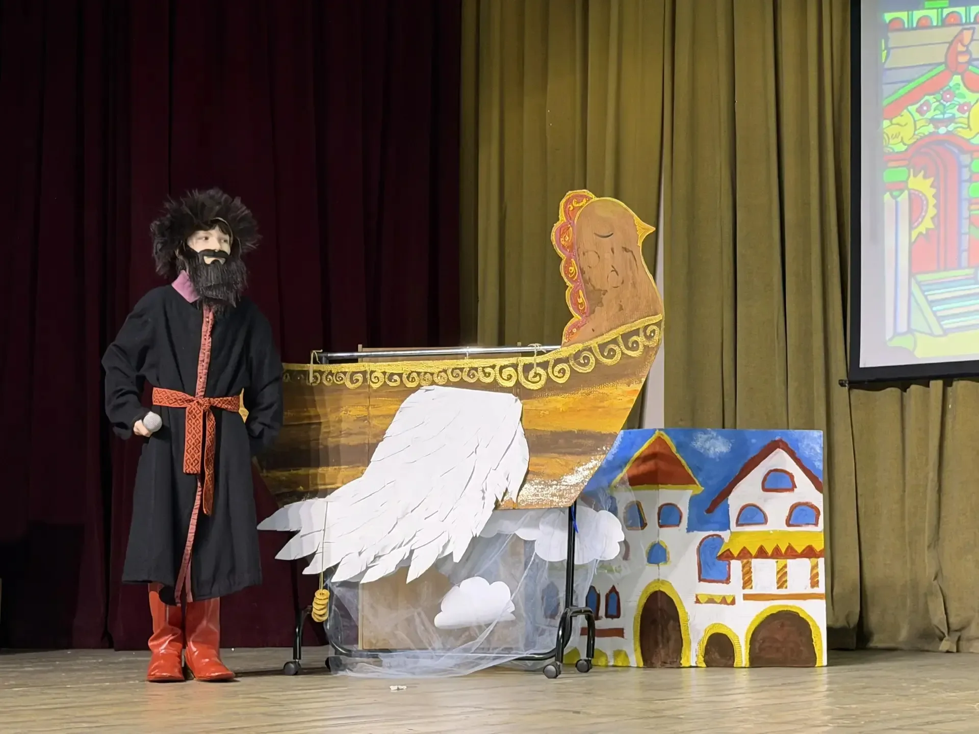 Новый спектакль! 🎭  🎉 Сегодня школьная театральная студия "Метафора" порадовала нас новой премьерой!