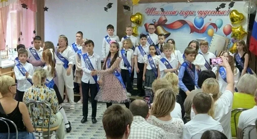 🎊 ВЫПУСКНОЙ ВЕЧЕР  💖 20 мая в 4 "А" классе второго корпуса состоялся трогательный и радостный праздн