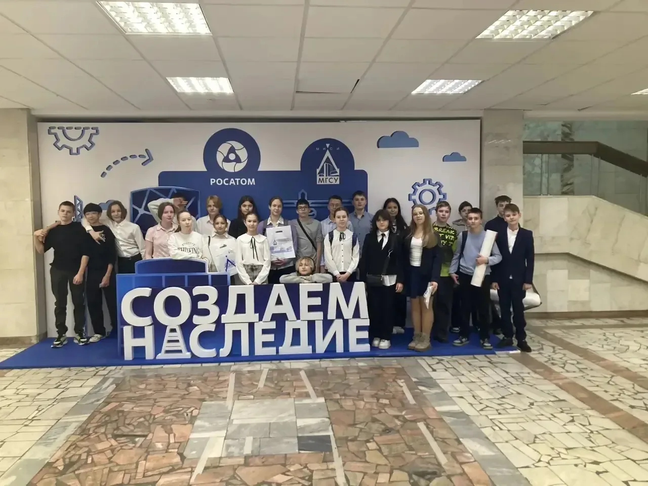 БУДУЩЕЕ НАУКИ И ТЕХНОЛОГИЙ   ⚛Обучающиеся 7М класса нашей школы защитили свои проекты на площадке МГ
