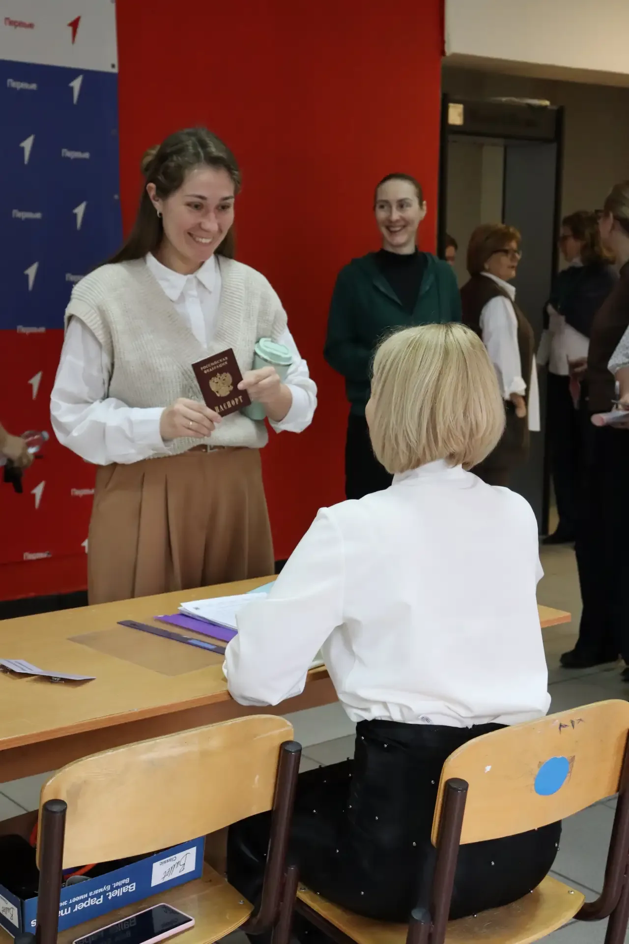 🎓 А если бы ЕГЭ сдавали родители? Сегодня они действительно попробовали это на себе!  📍 Сегодня, 29 