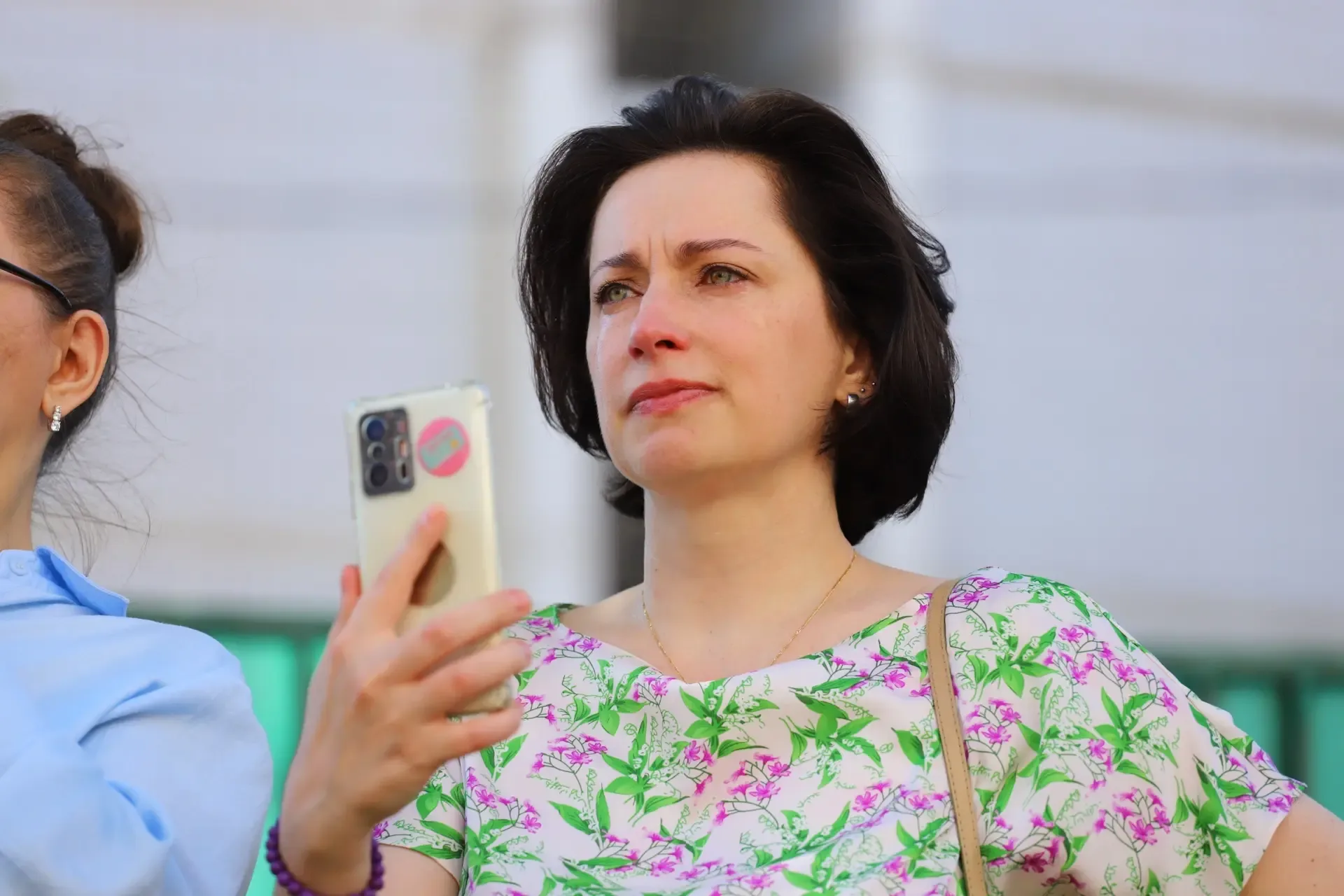 Кажется, ещё вчера они путались в кабинетах и радовались отмене контрольной… а сегодня — уже Последн