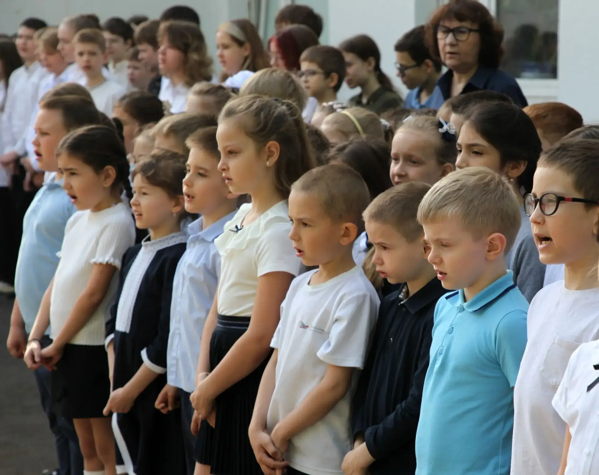 Церемония поднятия государственного флага  🇷🇺 На календаре понедельник — по доброй традиции утро нач