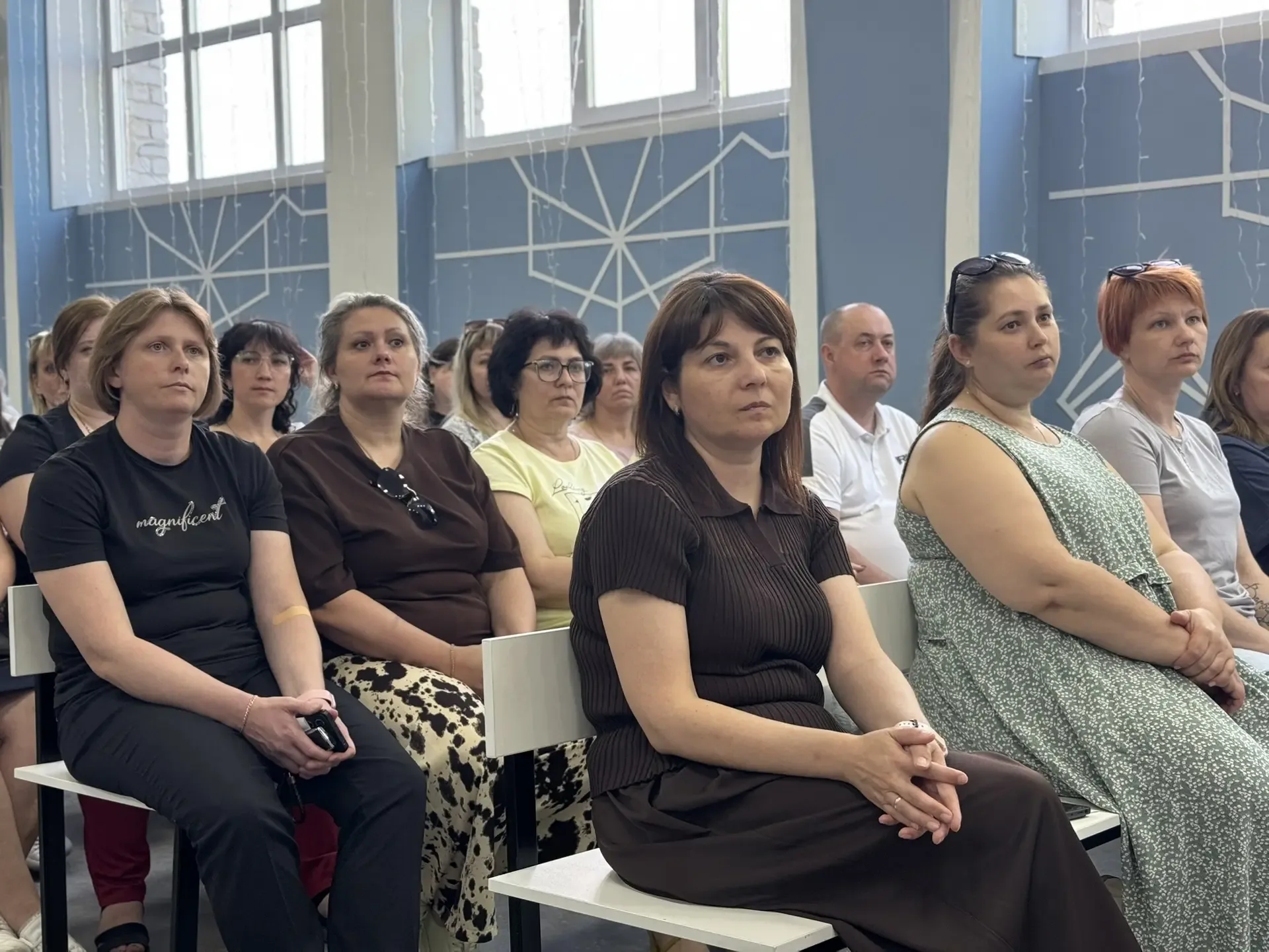 Итоговое общешкольное родительское собрание!   Вчера в нашей школе прошло завершающее общешкольное р
