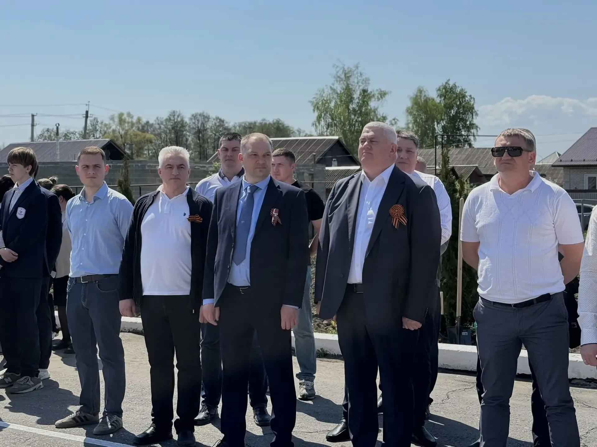 🌳Как мы писали историю в преддверии Дня Победы!   8 мая в нашей школе случилось то, что трудно перед