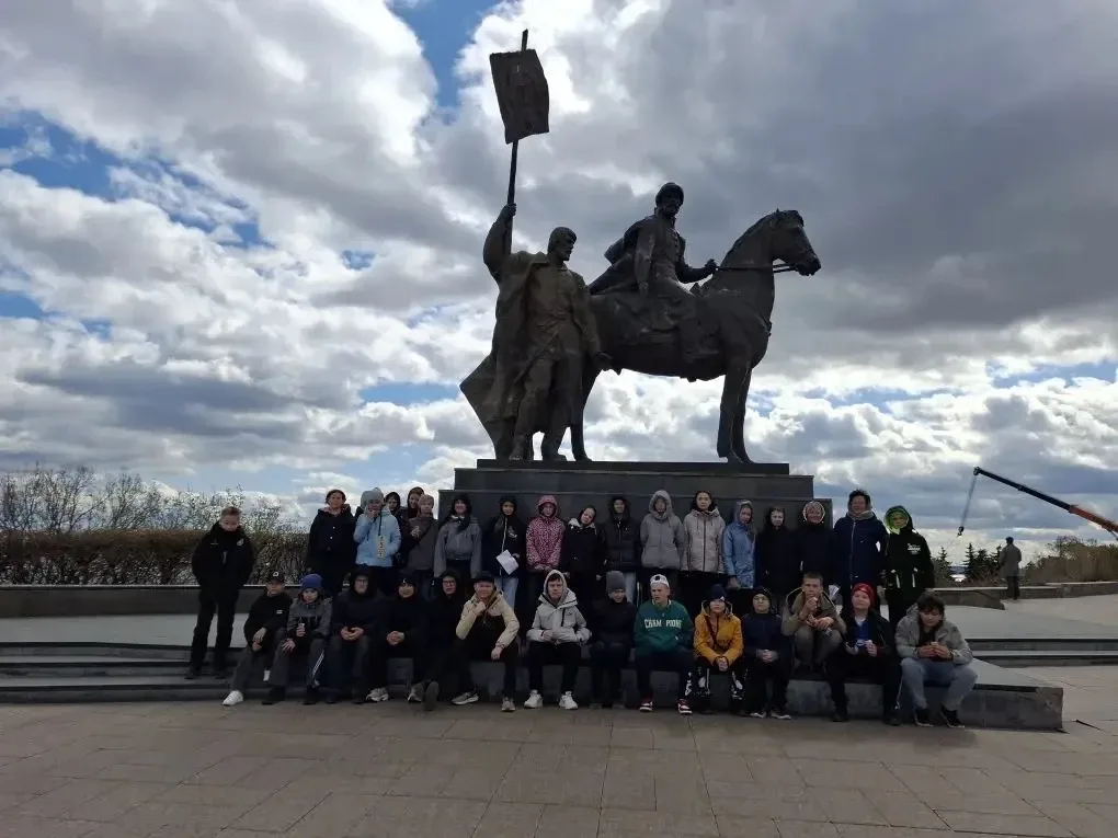 ⭐️ Две параллели, две судьбы великих людей одного города!   29 апреля учащиеся 6 «А» и 6 «В» классов
