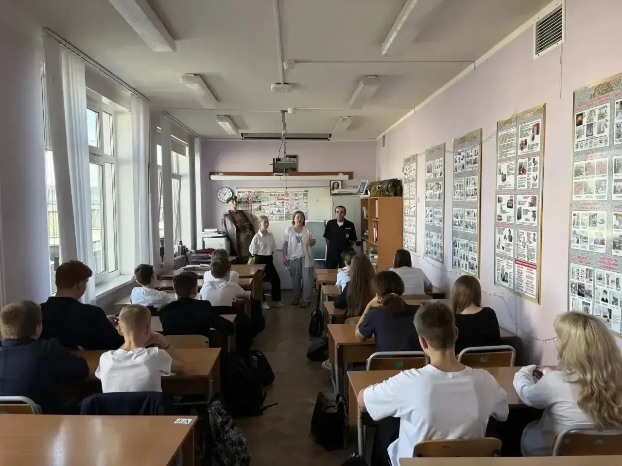 📢 Профилактическая беседа: важный разговор о безопасности и будущем  19 мая в нашей школе прошла вст