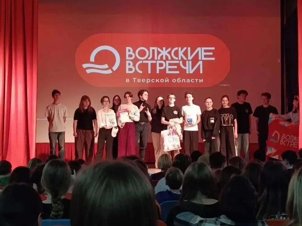 «Контакт!» на «Волжских встречах»🗞  С 1 по 3 мая 2026 года команда школьного медиацентра «Контакт!» 