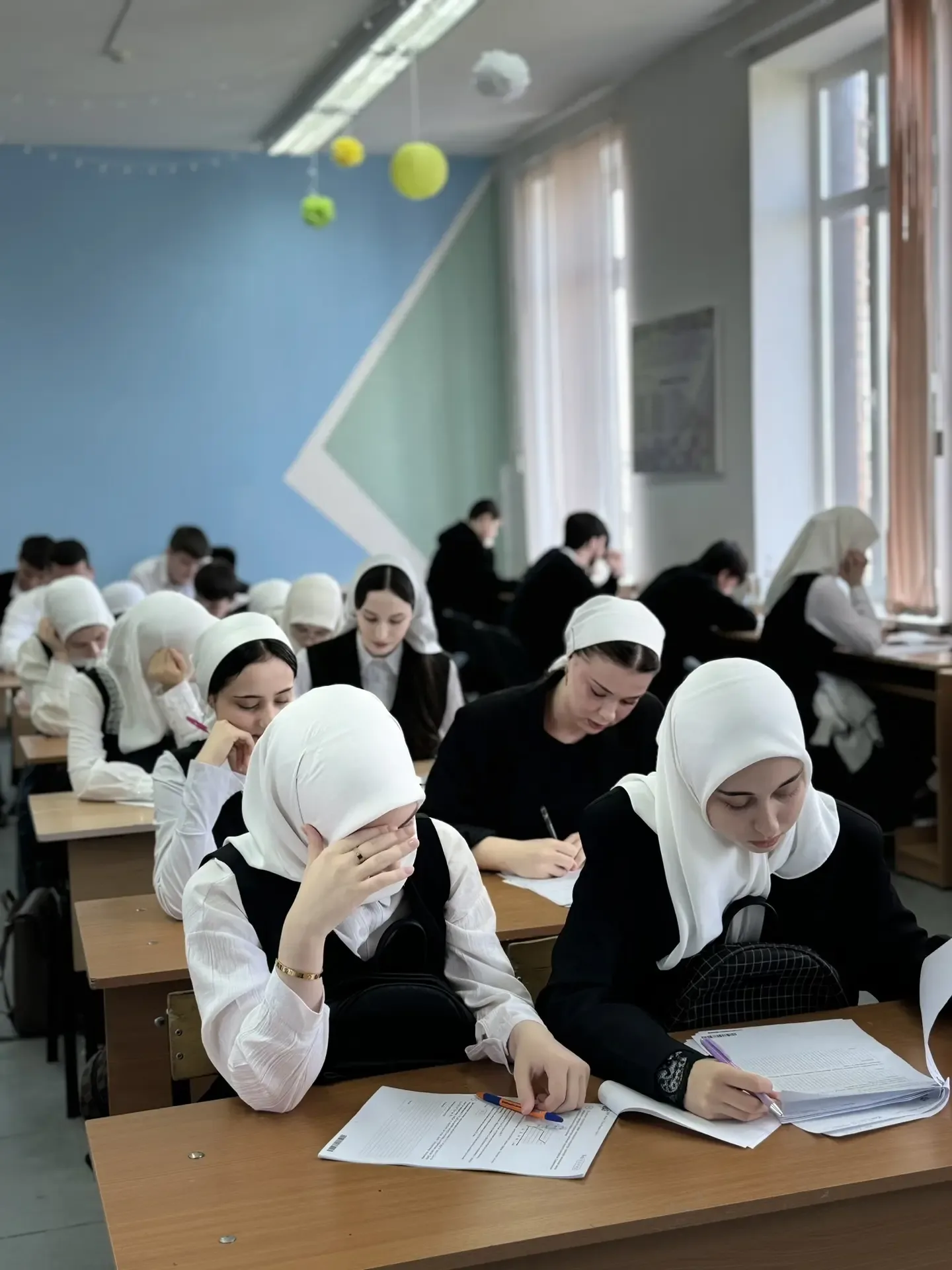 📰 ВПР в нашей школе: 10 класс!  30 апреля 2026 года ученики 10-х классов написали Всероссийскую пров