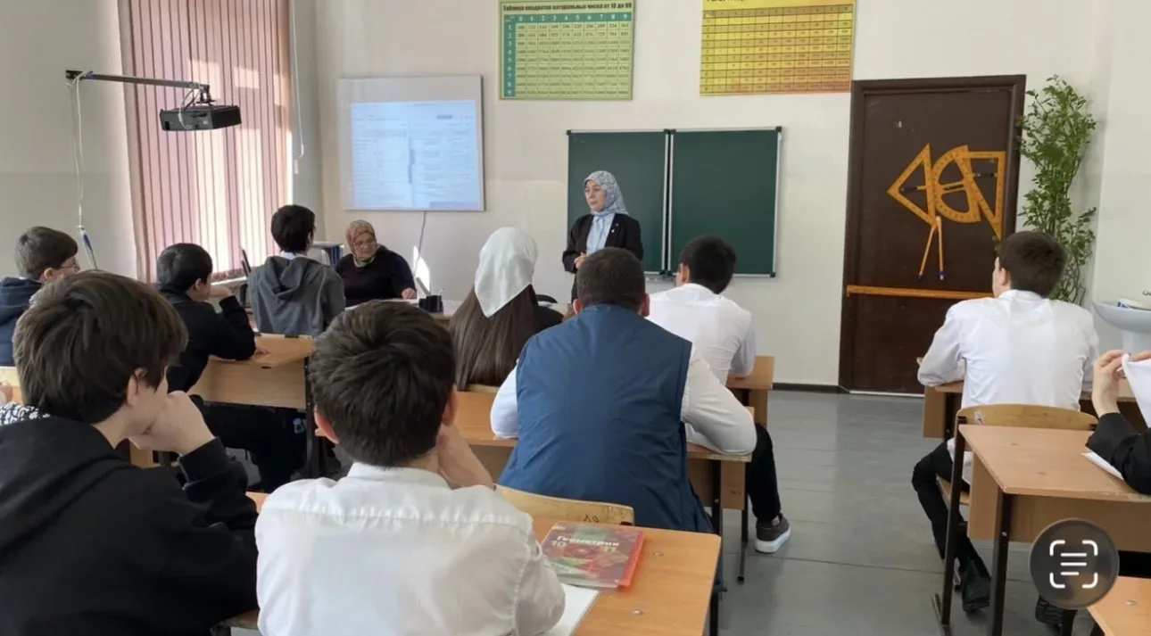 📅 4 апреля 2026 года  Преподаватель колледжа Цукаева М.Р. провела профориентационную встречу с учащи