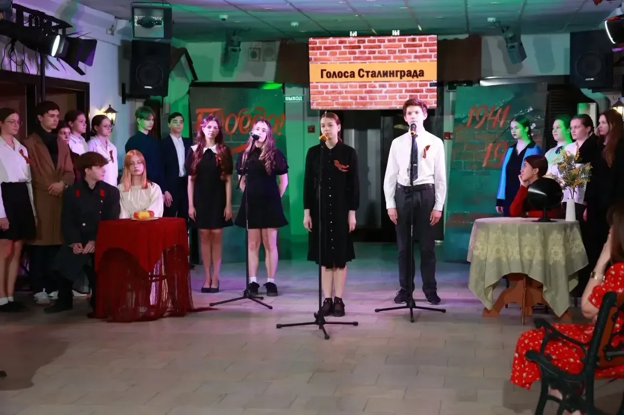 🕯️ «Вальс Победы» в основном корпусе: ярко, трогательно, от души  В основном корпусе прошёл «Вальс П