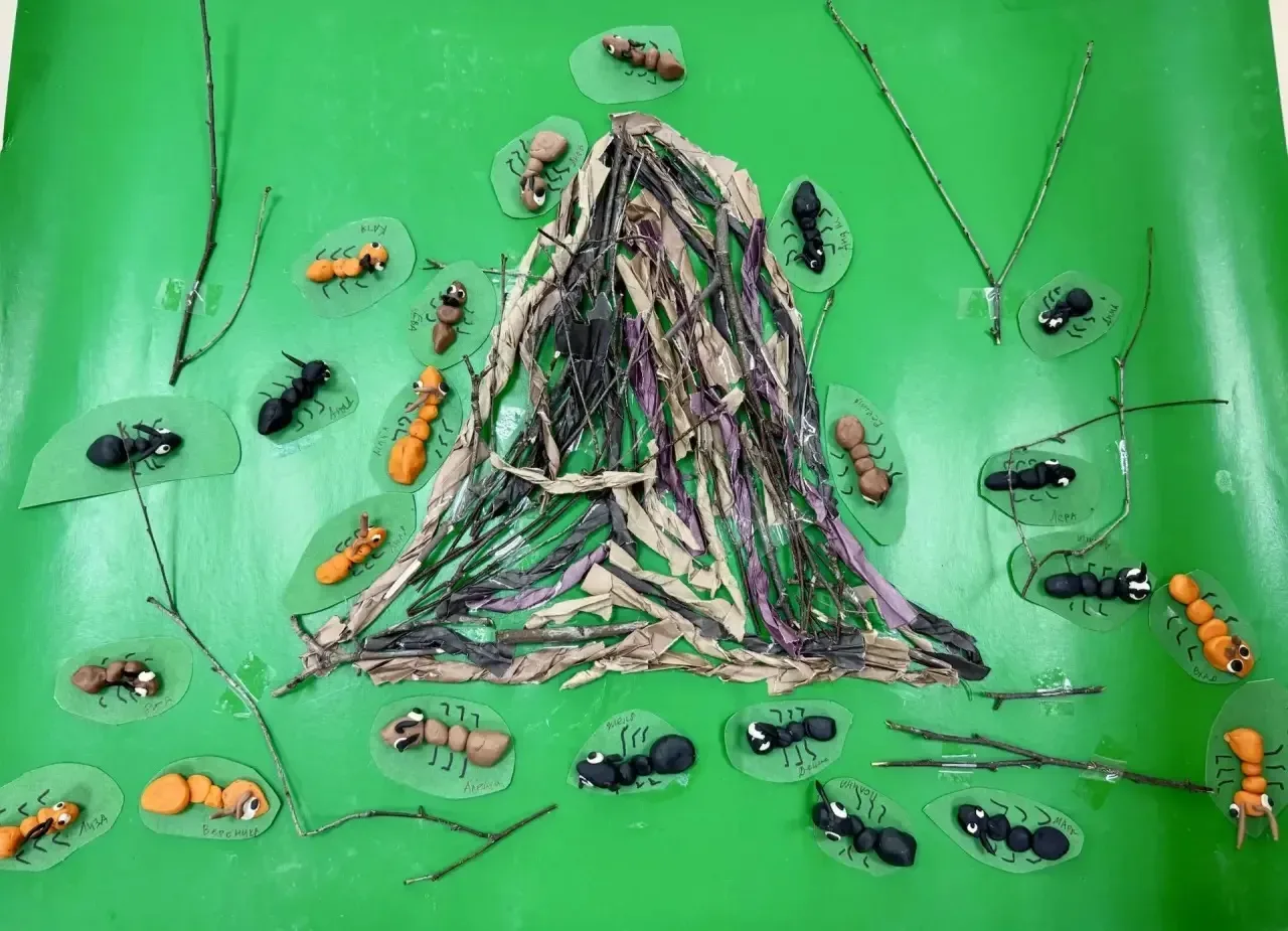 🐜 День муравья в младшей 4 группе Корпуса 4  В этот день наши малыши отправились в увлекательное пут