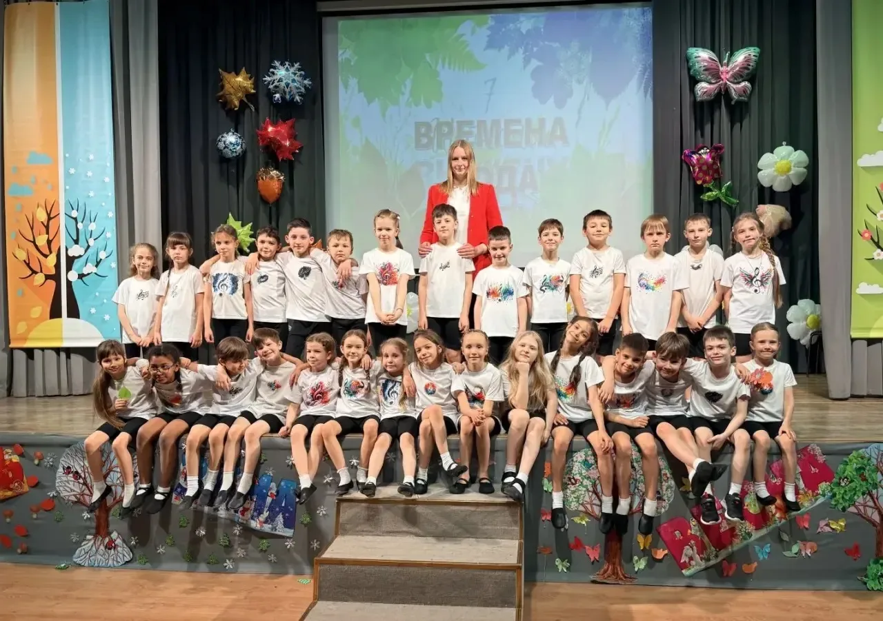 🎶 Музыкальный фестиваль «Времена года» в начальной школе  В конце апреля  в начальной школе состоялс