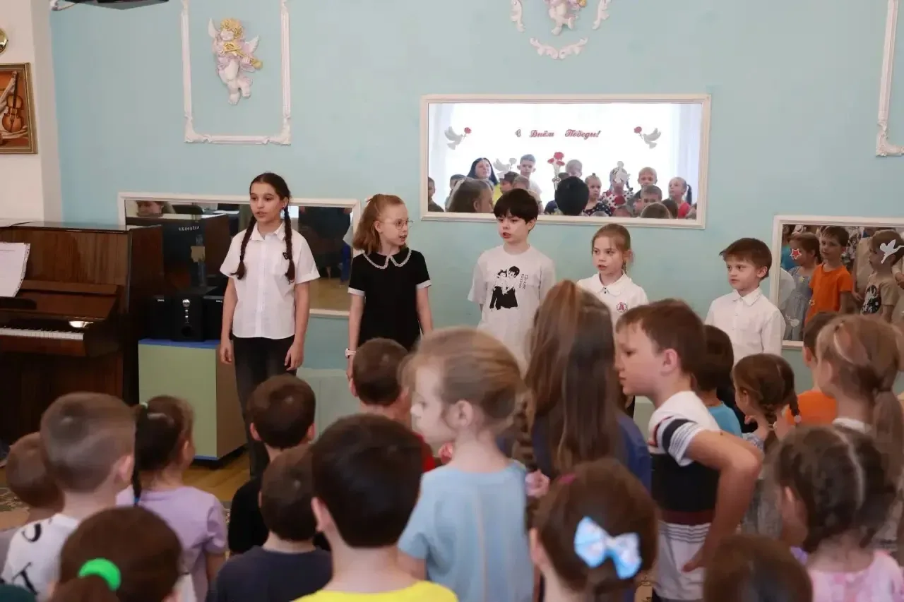 🎵 Концерт юных музыкантов в Корпусе 5: встреча с прекрасным  Наш уютный музыкальный зал вновь распах