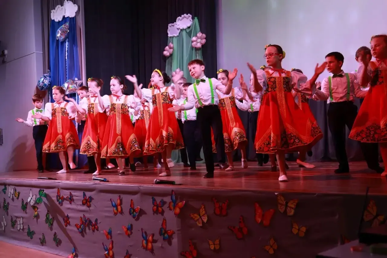 🎵 Второй день фестиваля «Времена года»: музыка, творчество, вдохновение  В апреле в начальной школе 