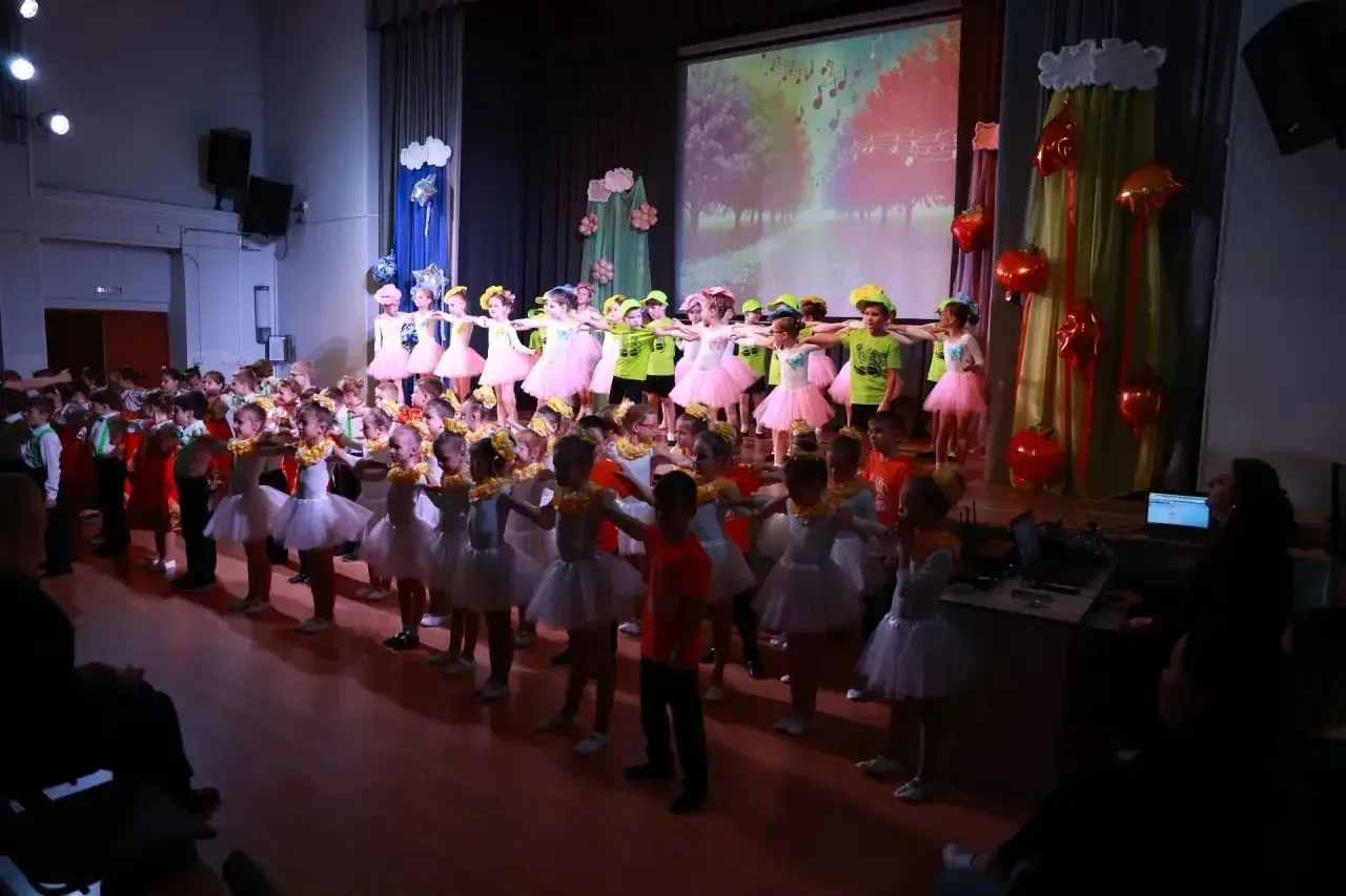 🎵 Второй день фестиваля «Времена года»: музыка, творчество, вдохновение  В апреле в начальной школе 