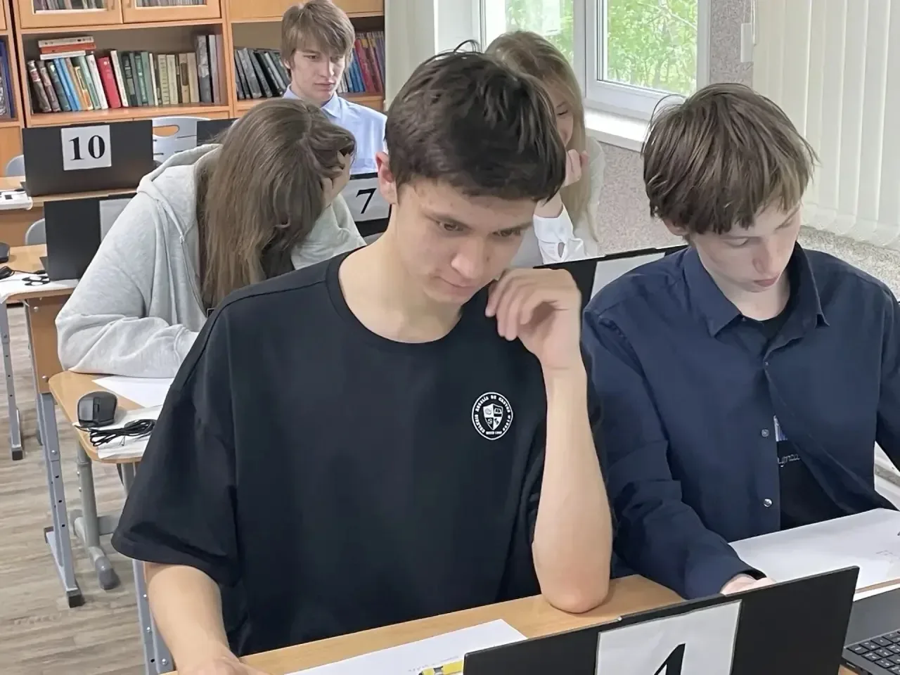 📚 Практикум по подготовке к ОГЭ в Основном корпусе и Корпусе 1  В основном корпусе и Корпусе 1 прошл