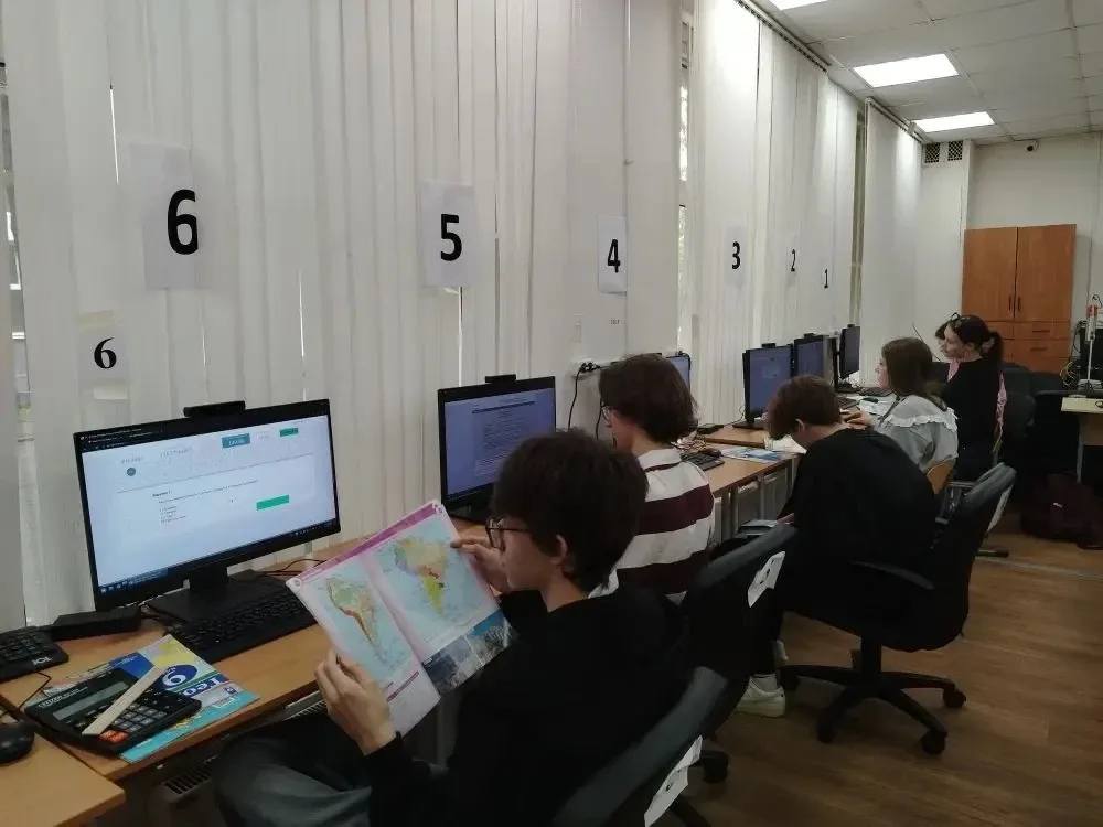 📚 Практикум по подготовке к ОГЭ в Основном корпусе и Корпусе 1  В основном корпусе и Корпусе 1 прошл