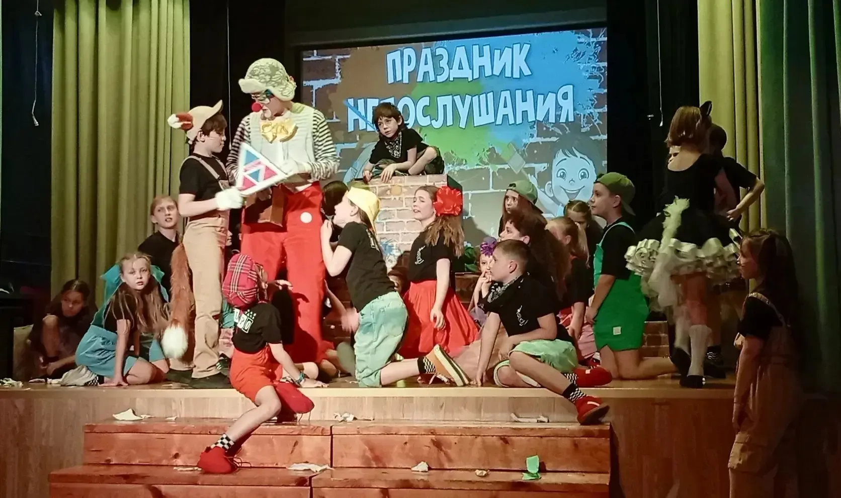 🎉Театральная школа-студия «ПЬЕРО» завершила свой десятый юбилейный сезон ярко, дружно и весело!   😜В