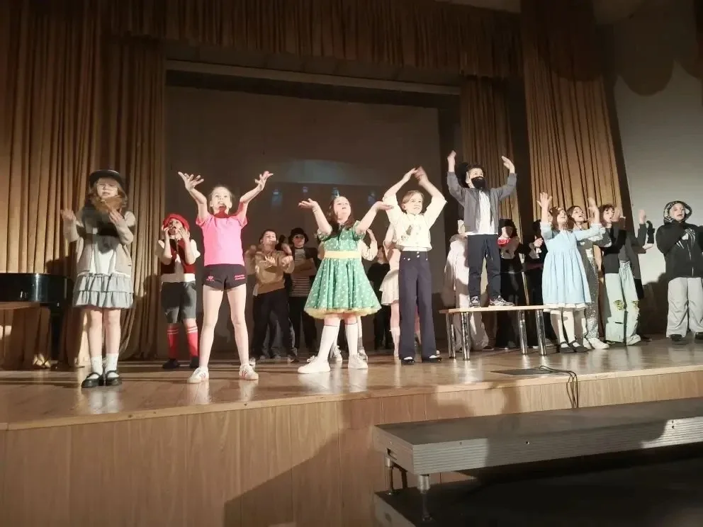 Премьера в нашей школе! 🎭   Ученики 3 «А» класса представили свой долгожданный спектакль «Буратино»!