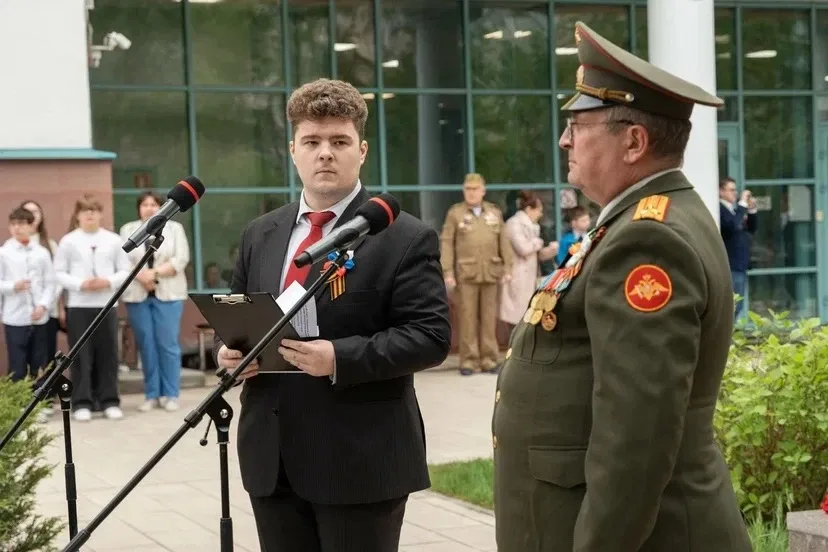 81-ая годовщина Великой Победы🇷🇺   8 мая в нашей школе состоялась торжественное мероприятие, посвящё